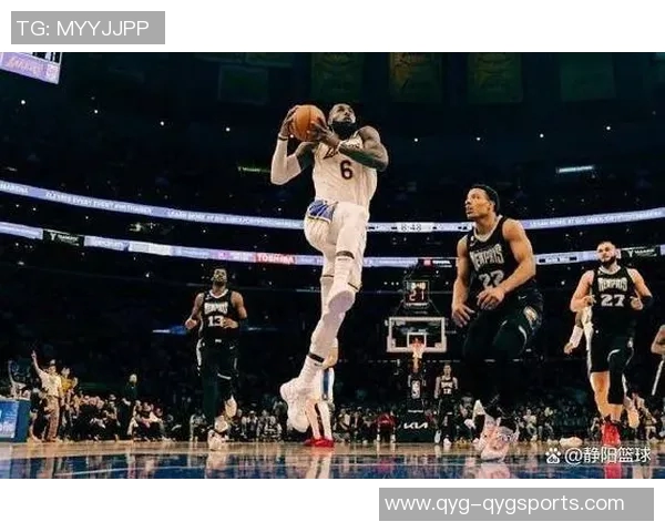 狄龙超远助攻阿伦上反篮湖人紧急喊停恶人空接瞬间